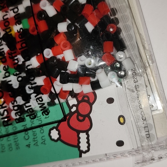 Brand New Hello Kitty and Friends Saniro Heat &Fuse Melty Beads Ornament Set - Picture 5 of 5
